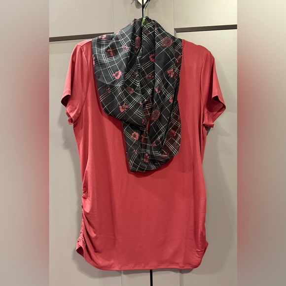 Top with scarf - Picture 1 of 1